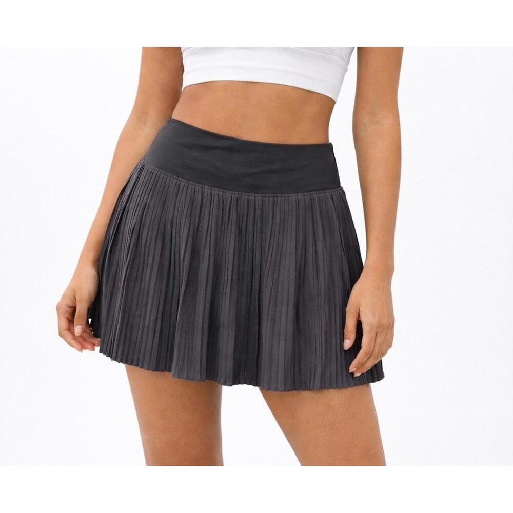 NWT Halara Pleated Athletic Skirt Gray Tennis Skirt Back Zip Pocket Size Large